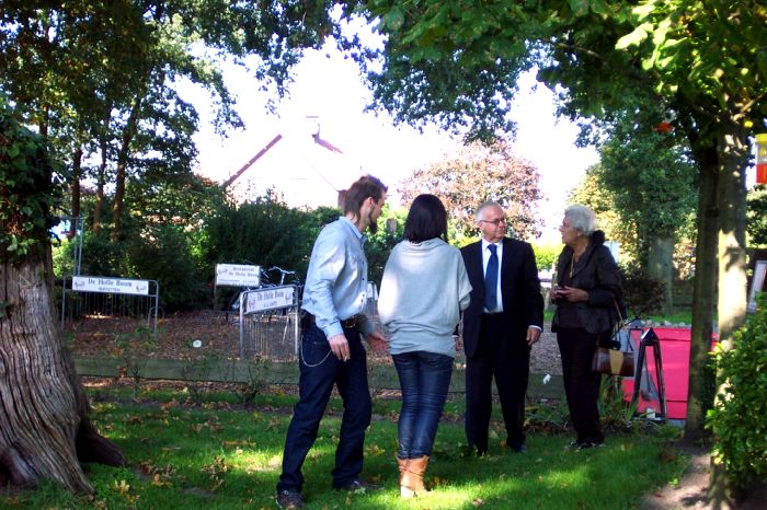 080926-familie-op-het-gras